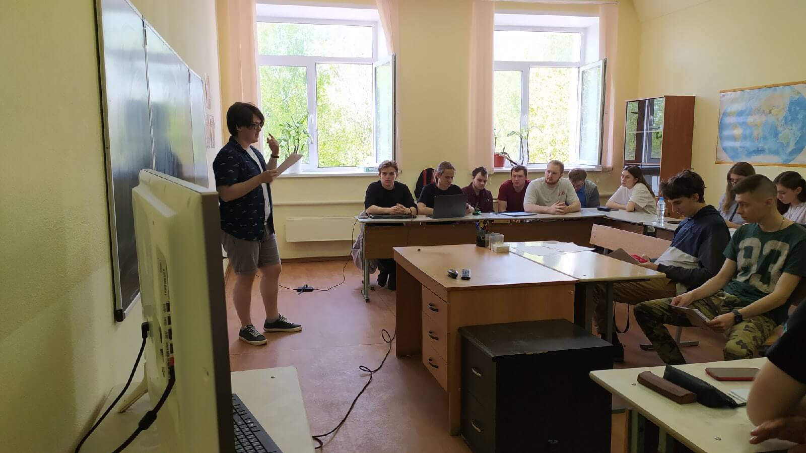 Круглый стол “Умный город для умных людей” Круглый стол “Умный город для умных людей”